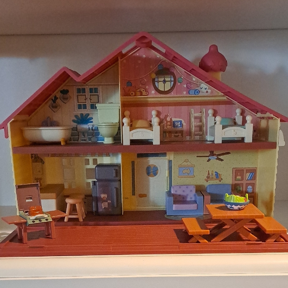 Bluey Toy House with Figures - Picture 2 of 6
